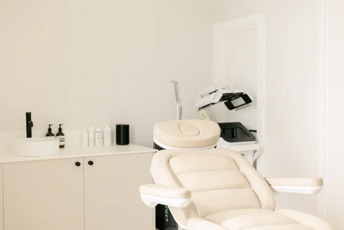 The Heath Clinic treatment room for polynucleotide treatment